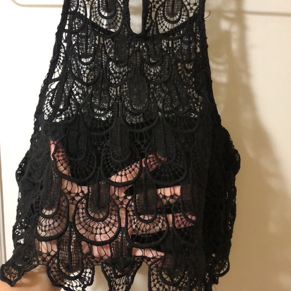 Black crop top from Envy - Picture 5 of 5